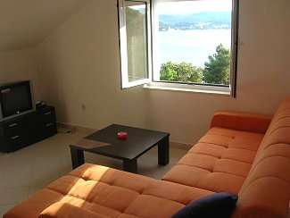 1310.one_bed_apt-lounge_with_view_over_korcula-2.jpg
