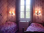 1334.tn-small_bedroom.jpg
