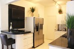 2511.tn-12._fully_equipped_kitchen_with_stainless_steel_appliances.jpg