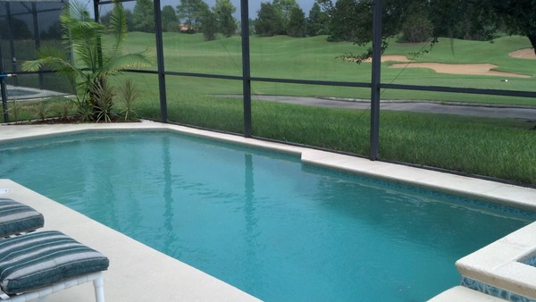 2372.2011-09-10_pool_and_golf_course_1.jpg