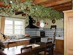 2438.tn-holiday_cottage_kitchen.jpg