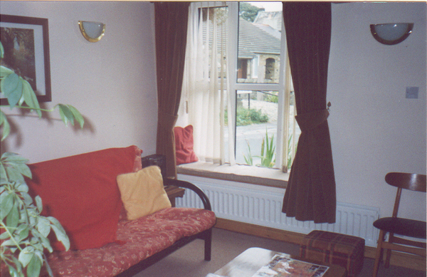 2518.cott.living_room_-_window3_view_05.bmp
