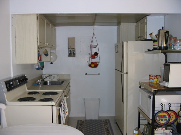 2609.kitchen.jpg